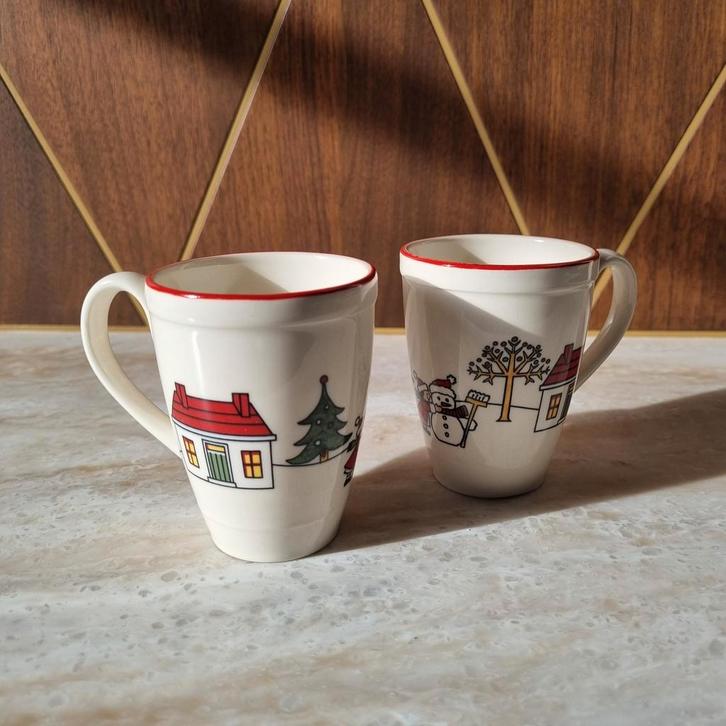 Wedgwood Windsor Christmas mokjes, Huis en Inrichting, Keuken | Servies, Ophalen of Verzenden