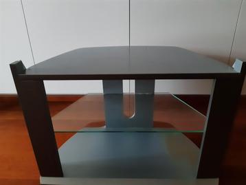 Tv tafel glas beschikbaar voor biedingen