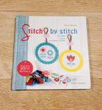 Stitch by stitch borduur ideeën boek., Zo goed als nieuw, Verzenden