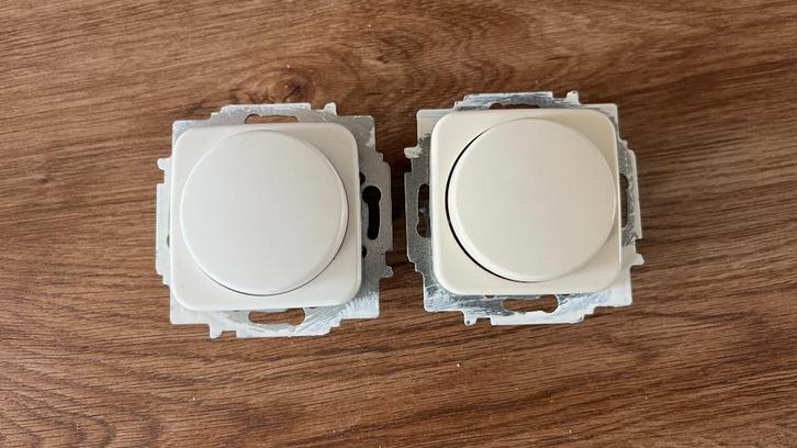 ABB Busch-Jaeger Standaard SI schakelaars en stopcontacten, Doe-het-zelf en Verbouw, Elektra en Kabels, Gebruikt, Overige typen