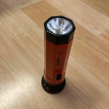 Philips open haard, ventilator en zaklamp in 1 beschikbaar voor biedingen
