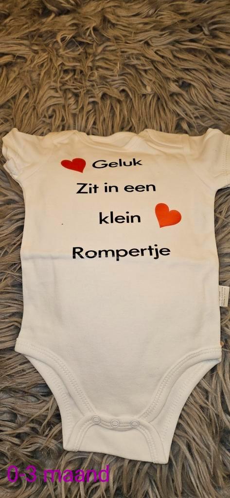 Leuke rompers en slabben, Kinderen en Baby's, Babykleding | Maat 50, Nieuw, Jongetje of Meisje, Ophalen