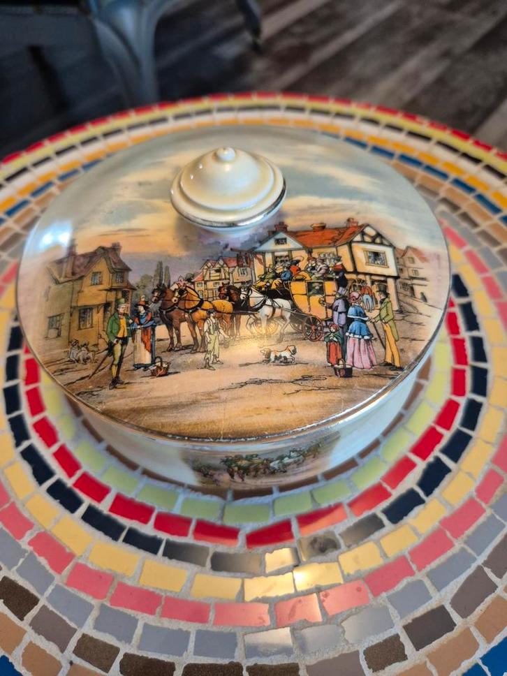 Royal Winton Bonbonnière - Made in England, Antiek en Kunst, Antiek | Keramiek en Aardewerk, Ophalen of Verzenden