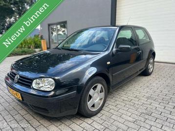 Volkswagen Golf 1.4-16V / AIRCO / inruil mogelijk / Scherm / beschikbaar voor biedingen