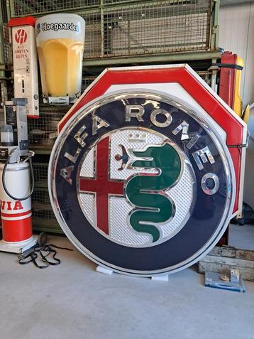 Groot Alfa Romeo logo dealer lichtbak 173cm uniek, marge beschikbaar voor biedingen