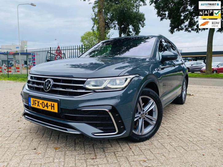 Volkswagen TIGUAN 1.5 TSI R-Line Business Pano Virtueel cock, Auto's, Volkswagen, Bedrijf, Te koop, Tiguan, 360° camera, ABS, Achteruitrijcamera