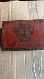 Antiek sigarenblik van RADIO, Verzamelen, Blikken, Ophalen of Verzenden, Gebruikt