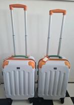 Modern Handbagage 4 wieltjes
cijferslot de Cabinekoffer, Ophalen of Verzenden, Zo goed als nieuw, Hard kunststof, Slot