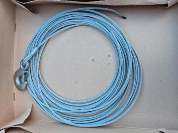 Staalkabel met haak beschikbaar voor biedingen