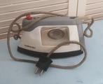 Oud strijkijzer Hollandia, Witgoed en Apparatuur, Strijkijzers en Strijkplanken, Ophalen, Gebruikt, Strijkijzer met snoer