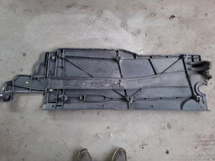 Beschermplaat bodem van een Volkswagen Polo, Auto-onderdelen, Carrosserie en Plaatwerk, Volkswagen, Gebruikt, 3 maanden garantie