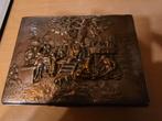 Vintage houten siradendoos met metalen reliëf, Antiek en Kunst, Antiek | Koper en Brons, Ophalen of Verzenden, Brons