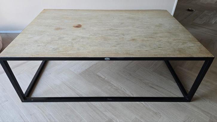 Houten salontafel met metalen frame Riverdale, Huis en Inrichting, Tafels | Salontafels, Gebruikt, Minder dan 50 cm, 50 tot 100 cm