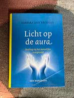 Boek ‘Licht op de aura' van Barbara Ann Brennan, Ophalen of Verzenden, Zo goed als nieuw