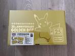 Pokemon 25th anniversary golden box (chinese), Ophalen of Verzenden, Zo goed als nieuw, Boosterbox, Foil