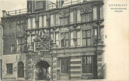 (380-774-005) Dordrecht Groothoofdspoort, Verzamelen, Ansichtkaarten | Nederland, Zuid-Holland, Verzenden