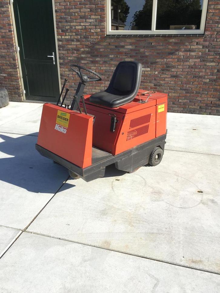 Hako jonas veegmachine, Tuin en Terras, Grasmaaiers, Zo goed als nieuw, Ophalen