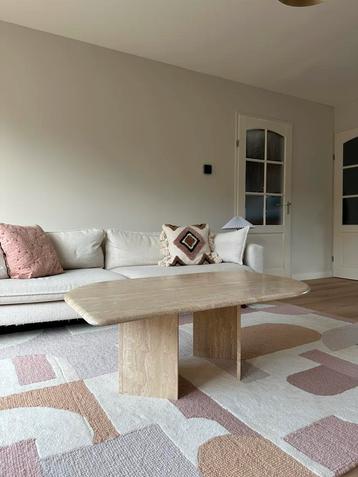 Prachtige vintage travertin teardrop salontafel beschikbaar voor biedingen
