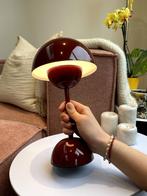 Rode retro inspired mushroom design lamp draadloos, Huis en Inrichting, Lampen | Tafellampen, Ophalen of Verzenden, Nieuw, Minder dan 50 cm