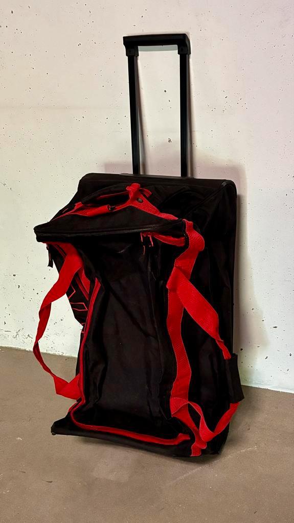 XL reistas met wieltjes en uitschuifbare handgreep, Sieraden, Tassen en Uiterlijk, Koffers, Gebruikt, Overige materialen, 70 cm of meer