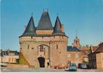 Frankrijk, La Ferte Bernard met auto's o.a. Renault 8, Ophalen of Verzenden, Gelopen, Frankrijk