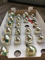 21 oude effen zilveren kerstballen diverse maten vintage, Diversen, Kerst, Ophalen of Verzenden, Gebruikt