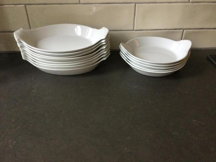 APILCO gratineerschaaltjes, ovaal (8) en rond (5), Huis en Inrichting, Keuken | Servies, Gebruikt, Schaal of Schalen, Effen, Keramiek