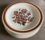 Vintage Aardewerk Borden met Bloemenmotief, Gebruikt, Ophalen of Verzenden, Bord(en), Overige stijlen
