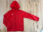 Als nieuw Nike windjack regenjack sportjas jas rood 152 158, Ophalen of Verzenden, Zo goed als nieuw, Nike, Jas