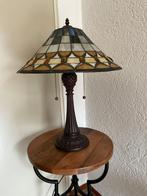 Zeer mooie tiffany tafel lamp, Huis en Inrichting, Lampen | Tafellampen, Ophalen, 50 tot 75 cm, Zo goed als nieuw, Tiffany
