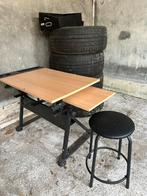 Bureau met kruk. Tekentafel, Ophalen of Verzenden, Zo goed als nieuw, Bureau