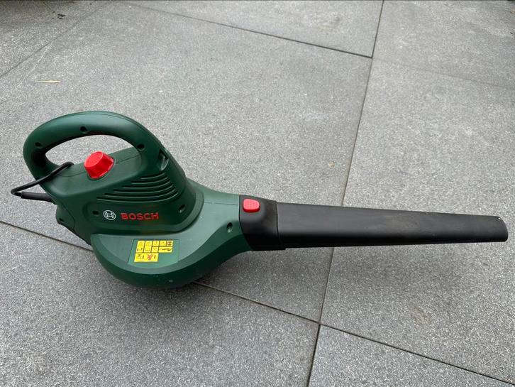 Bosch UniversalgardenTidy 2300 Bladblazer elektrisch, Tuin en Terras, Bladblazers, Zo goed als nieuw, Handgedragen, Elektrisch