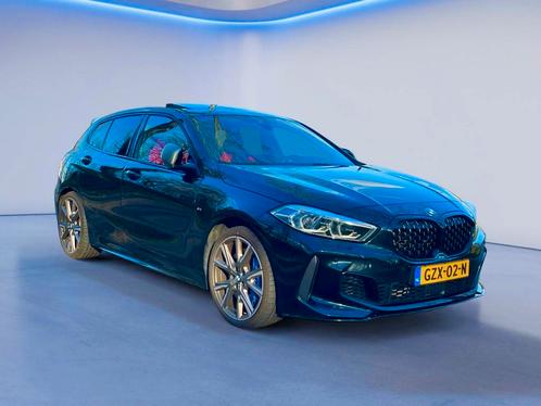 BMW 1-Serie M135i xDrive 2021 |PANO|HEUDUP|DAKOTA|FULL, Auto's, BMW, Bedrijf, 1-Serie, 360° camera, 4x4, ABS, Adaptieve lichten