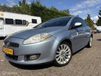 Fiat Bravo 1.4 T-Jet Racing NIEUWE APK!, Auto's, Gebruikt, Zwart, 4 cilinders, Blauw