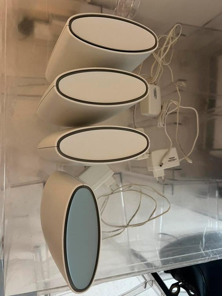 Orbi RBS50 router en 3 satellieten, Computers en Software, Routers en Modems, Zo goed als nieuw, Router met modem, Ophalen of Verzenden