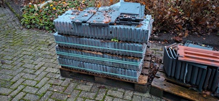 Nibra Dakpannen Antraciet - Grote Partij, Doe-het-zelf en Verbouw, Dakpannen en Dakbedekking, Ophalen