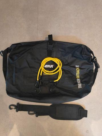 Givi trekker outback storm bag 35 liter beschikbaar voor biedingen