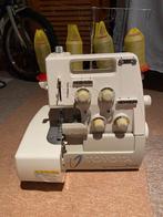 Naaimachine Toyota. Lockmachine, model SL1T, Hobby en Vrije tijd, Naaimachines en Toebehoren, Ophalen of Verzenden, Zo goed als nieuw