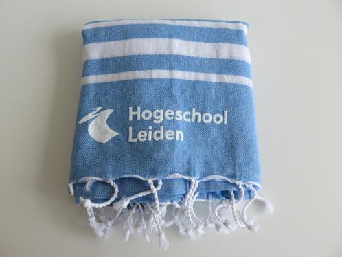 Lichtblauwe met witte hamamdoek met franjes strandlaken, Huis en Inrichting, Badkamer | Badtextiel en Accessoires, Nieuw, Handdoek