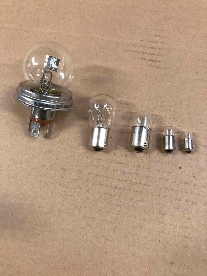 Land Rover Lightweight 24 Volt lampjes, Auto diversen, Overige Auto diversen, Ophalen of Verzenden