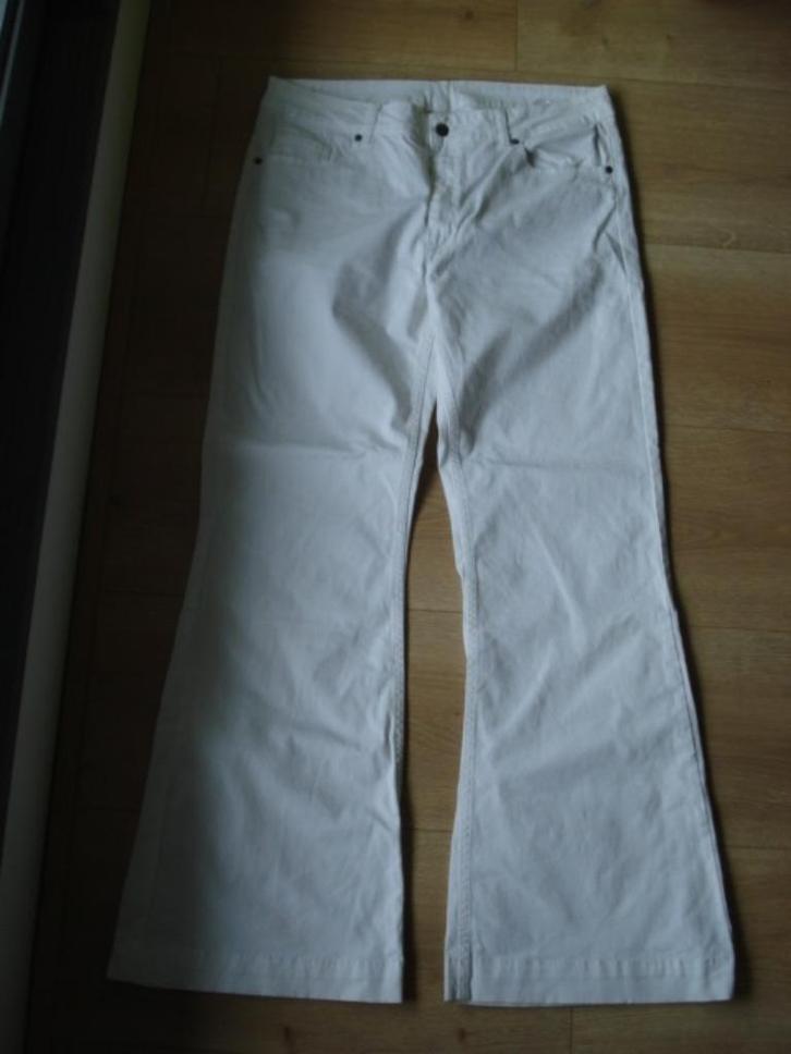 Amper gedragen witte broek van EXPRESSO maat 44, Kleding | Dames, Broeken en Pantalons, Zo goed als nieuw, Maat 42/44 (L), Wit