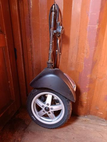 Vespa lx voorvork. Compleet en 100% recht! beschikbaar voor biedingen