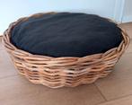Rieten mand met kussen voor hond of kat, Dieren en Toebehoren, Ophalen of Verzenden, Zo goed als nieuw, Riet