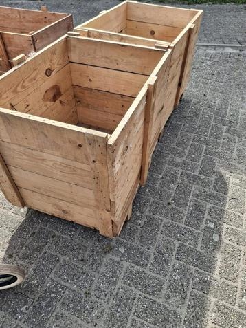 Houten kisten  decoratie beschikbaar voor biedingen