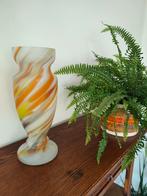 design vaas glaskunst wit geel oranje zijden bloemen boeket, Ophalen of Verzenden