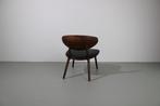 Artisan WU fauteuil, Europees walnoot, zwart leer, Nieuw, Minder dan 75 cm, Hout, 50 tot 75 cm