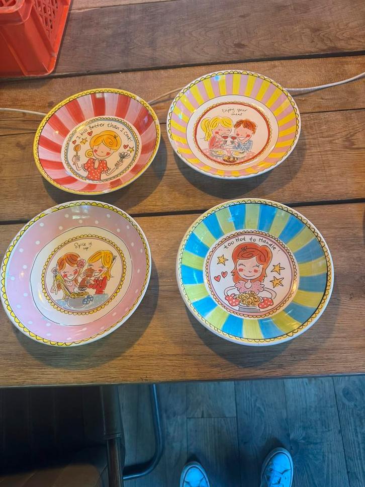 Veel servies  blond, Huis en Inrichting, Keuken | Servies, Zo goed als nieuw, Overige typen, Blond Amsterdam, Aardewerk, Verzenden