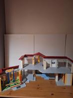 School met gymzaal, Ophalen of Verzenden