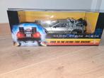 Back to the Future DeLorean - Sun Star 1/18, Hobby en Vrije tijd, Modelauto's | 1:18, Ophalen of Verzenden, Zo goed als nieuw