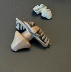 Bodemvondst…2 Bronzen Romeinse Fibula’s, Ophalen of Verzenden, Brons
